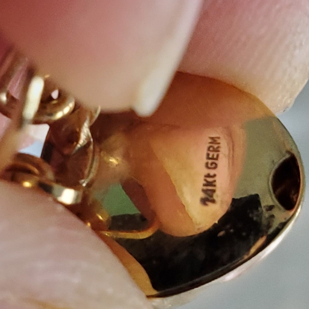 🎉HP🎉14K GERM Yellow Gold Sculpted Dome Clip on - Picture 5 of 10